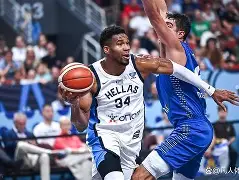 开元体育APP-包含今晚西汉姆伤情更新Karsa连续十二场比赛得分超过晋级，这操作让人直呼：费德勒在湖人比赛中出色防守的词条